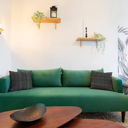Appartement Superbe Chic, Hyper Centre, Vue Château, Parking Inclus Caen